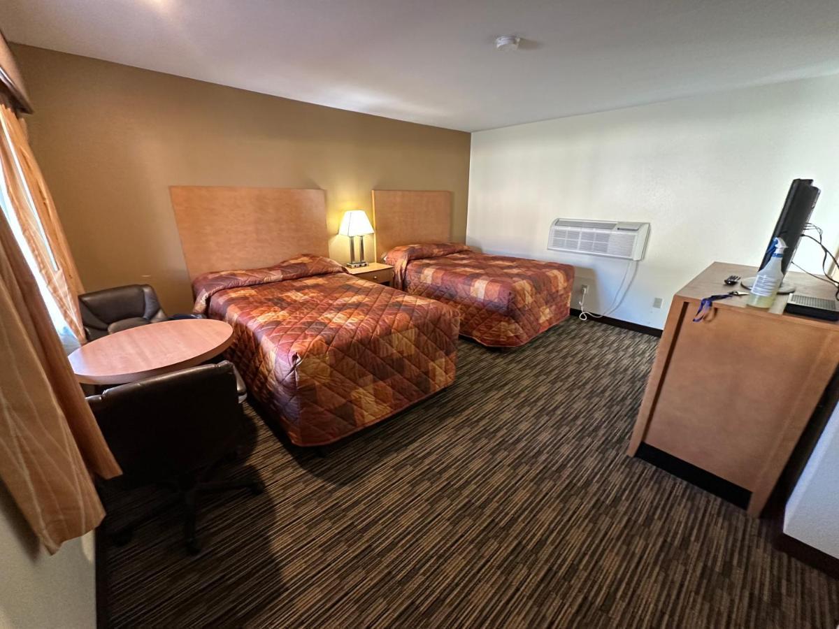 Express Inn Чикопи Экстерьер фото
