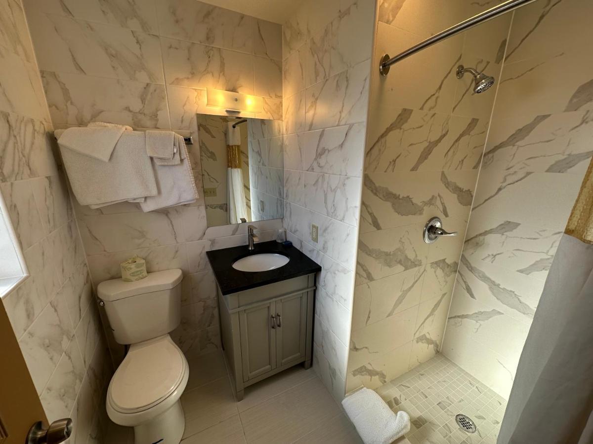 Express Inn Чикопи Экстерьер фото